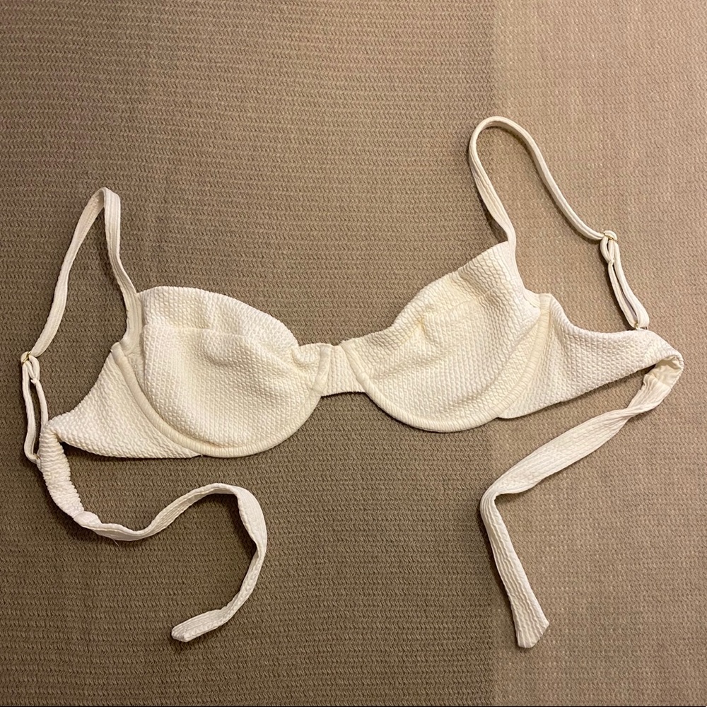 Monday Swimwear Maui Top Ivory Crinkle L